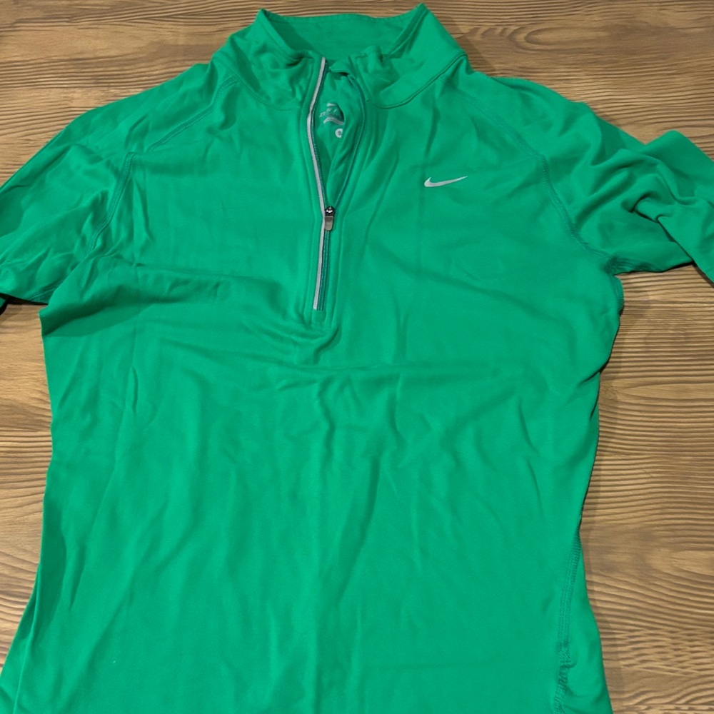 Nike women’s 1/4 zip dri-fit
